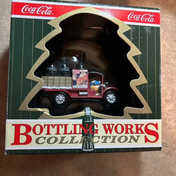 Vintage Coca-Cola Christmas ornament - bottling works collection NIB - Picture 5 of 7